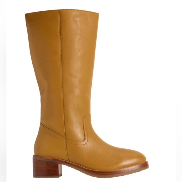 New FRYE Banana Camryn Tall Pull On Boots Sz 7